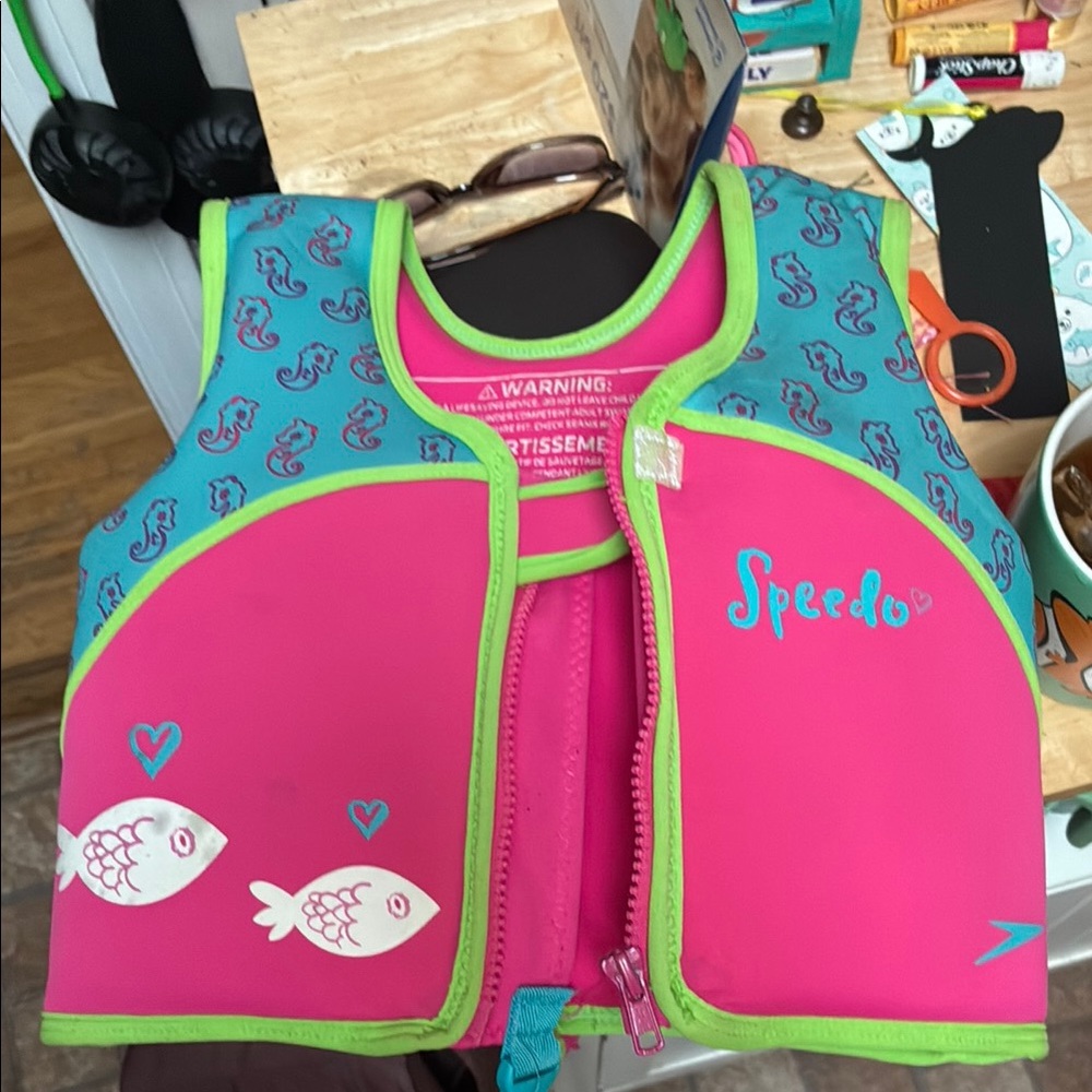 Speedo Kids Swim Vest with Fish Design